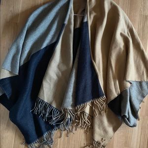 UNIQLO 2-Way Stole Scarf Wrap in Tan/Navy/Gray